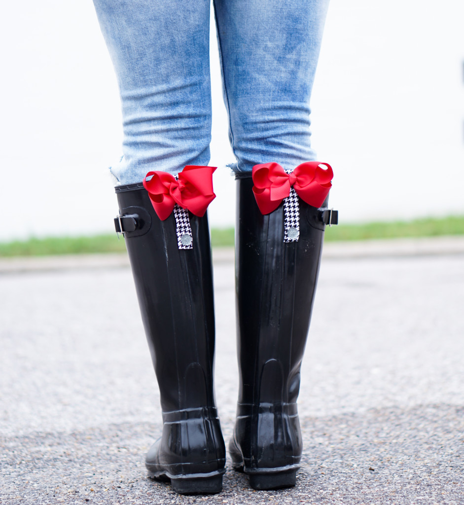 DRESSING UP MY BOOTS WITH POPPY CLIPS... - A Touch Of Pink