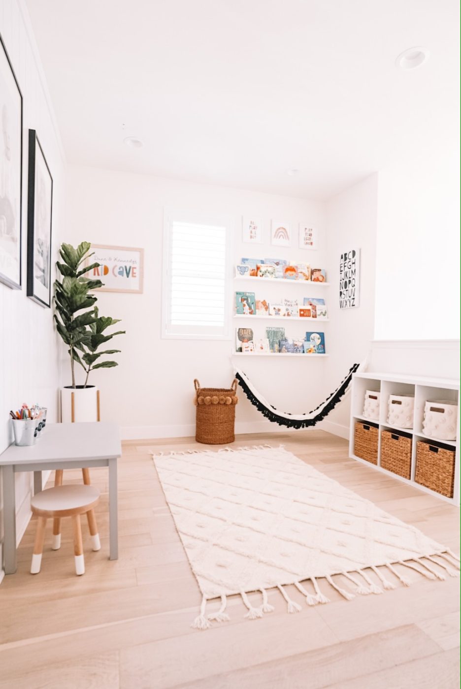 https://www.atouchofpinkblog.com/wp-content/uploads/2020/10/A-Touch-of-Pink-Blog-Katelyn-Jones-Kid-Playroom-for-Toddlers-buybuyBABY-scaled.jpg